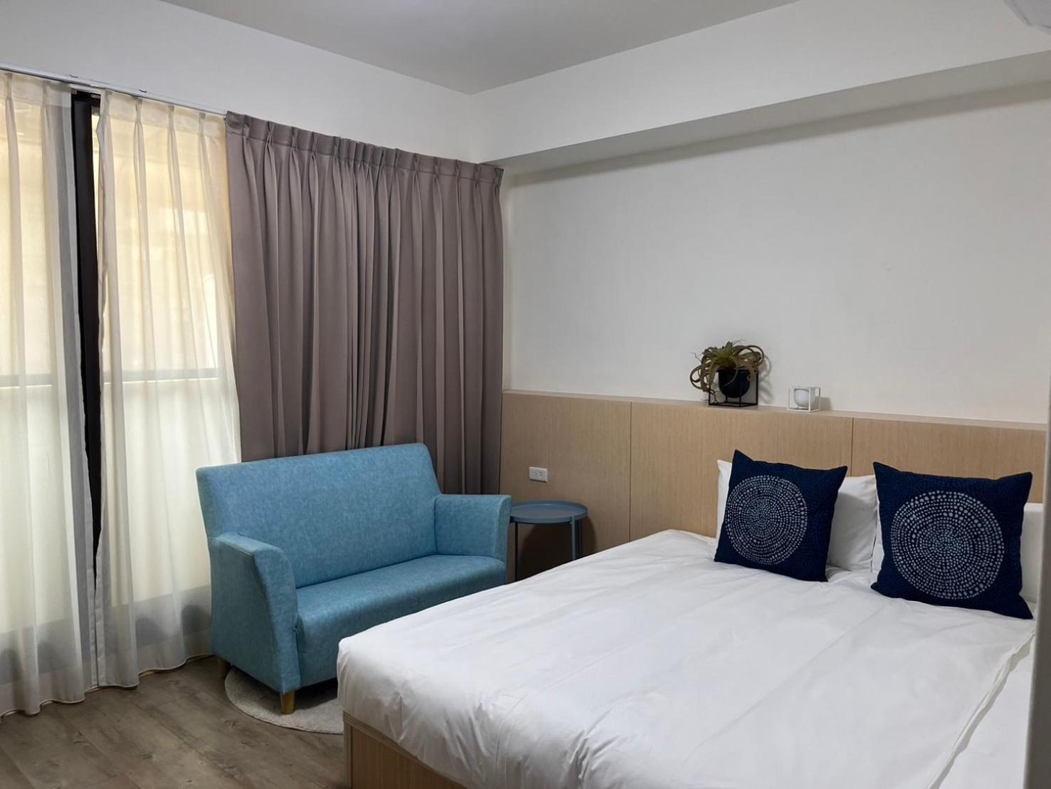 Hotel Huru House Taichung Exteriör bild